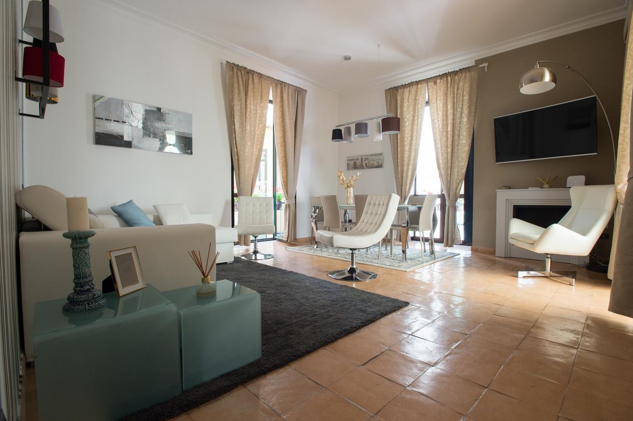 Boutique Apartment Al Duomo Салерно Экстерьер фото